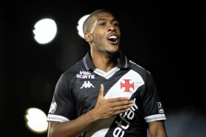 Brasileirão: confira os melhores momentos de Vasco 5 x 1 Internacional.Vejavídeo