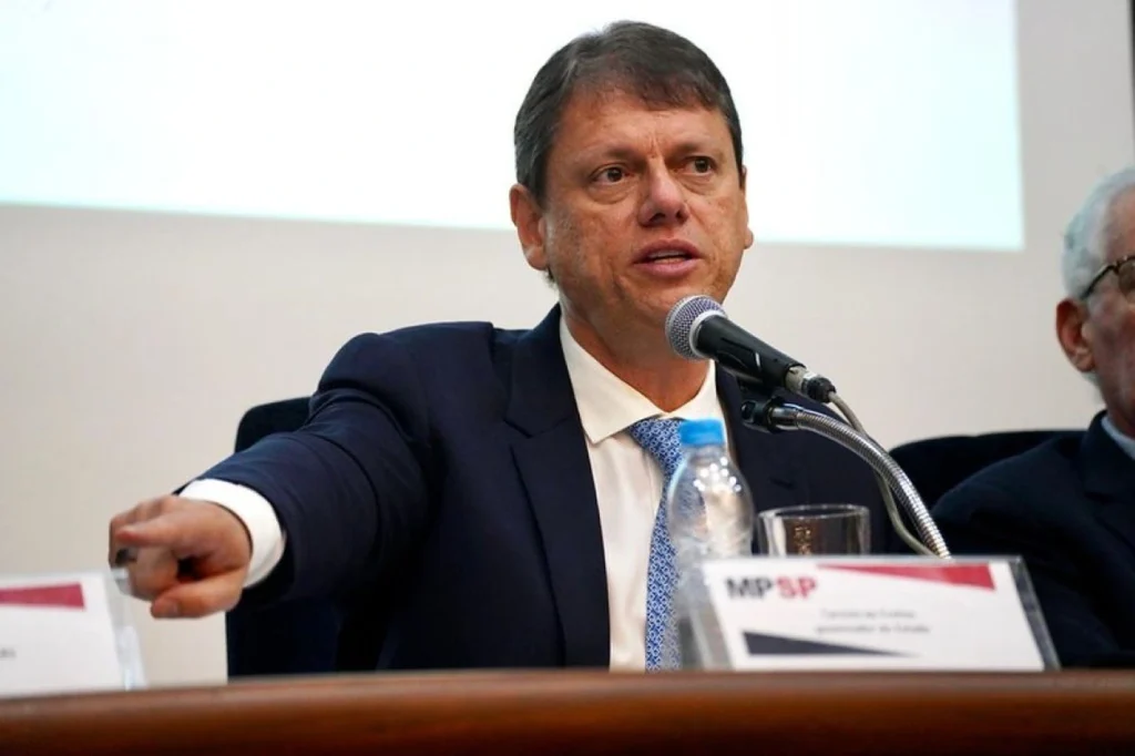 Devedores de R$ 20 bilhões recebem R$ 290 milhões de benefício em SP Devedores de R$ 20 bilhões recebem R$ 290 milhões de benefício em SP