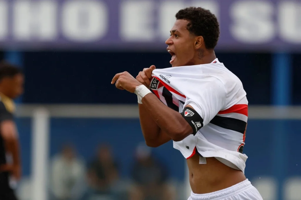América-MG e São Paulo se enfrentam na final da Copa do Brasil Sub-20 América-MG e São Paulo se enfrentam na final da Copa do Brasil Sub-20