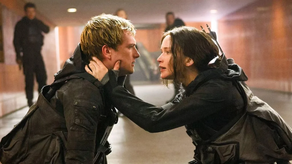 Jogos Vorazes: Reencontro em Fogo com Katniss e Peeta Jogos Vorazes: Reencontro em Fogo com Katniss e Peeta