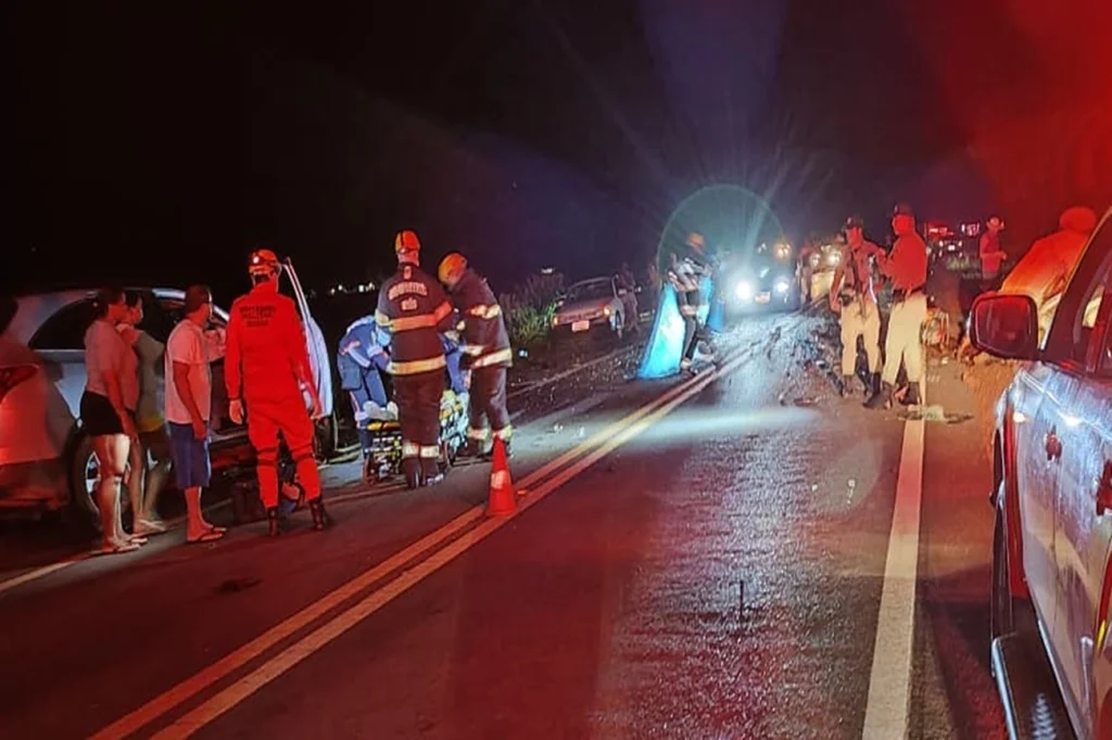 Duas pessoas morrem em acidente de trânsito na GO-116, em Formosa