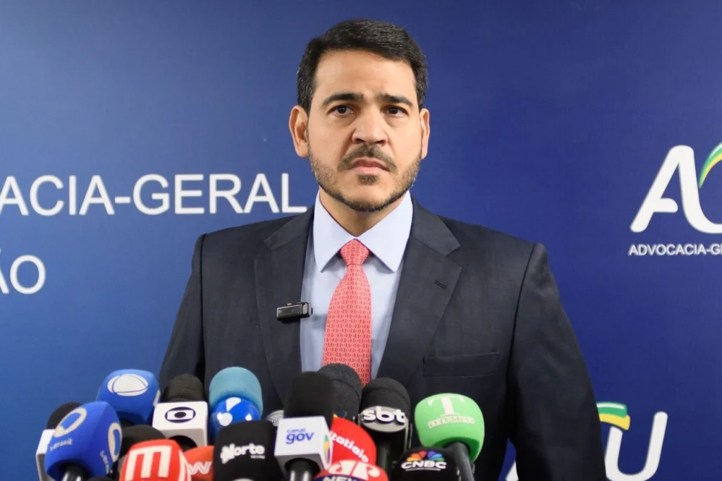 Em vitória do governo, CPMI do INSS rejeita convocar Jorge Messias