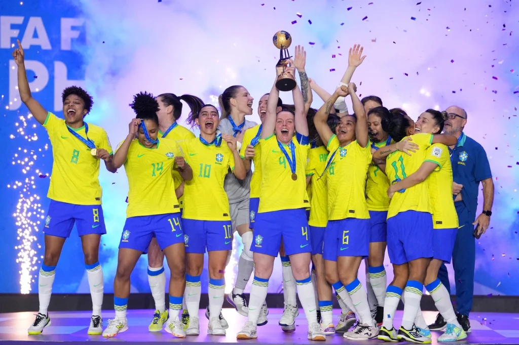 Futsal: Brasil bate Portugal e é campeão da 1ª Copa do Mundo Feminina Futsal: Brasil bate Portugal e é campeão da 1ª Copa do Mundo Feminina