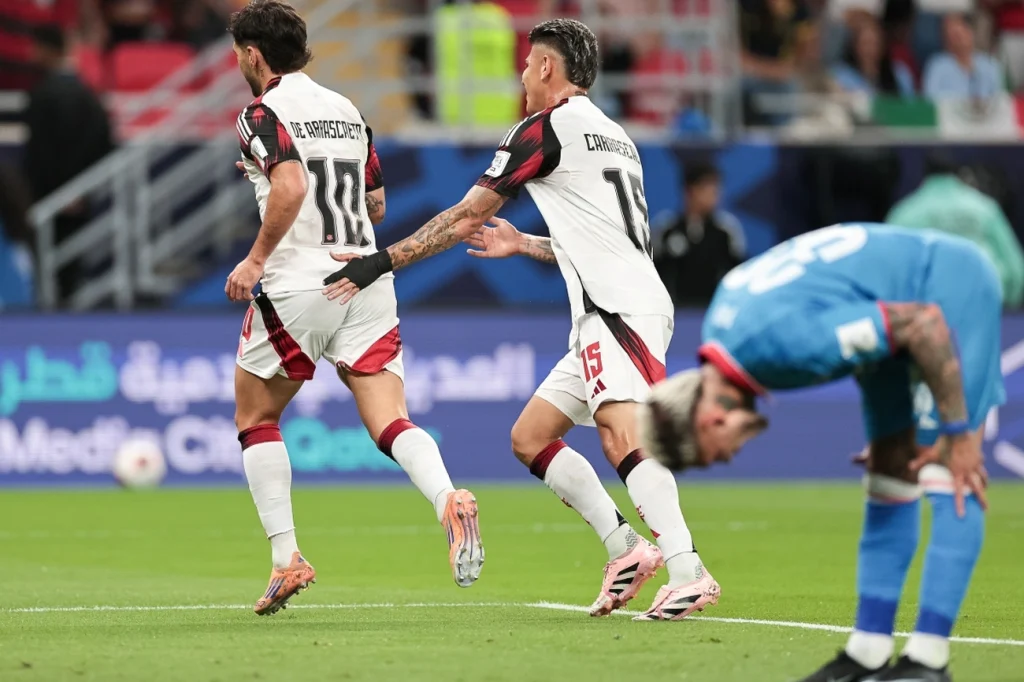 Intercontinental: web reage ao gol de Arrascaeta contra o Cruz Azul Intercontinental: web reage ao gol de Arrascaeta contra o Cruz Azul