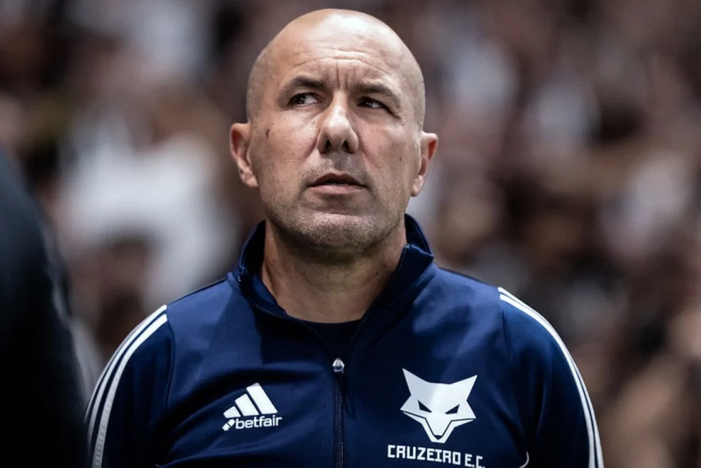 Léo Jardim mantém confiança após derrota do Cruzeiro na Copa do Brasil Léo Jardim mantém confiança após derrota do Cruzeiro na Copa do Brasil