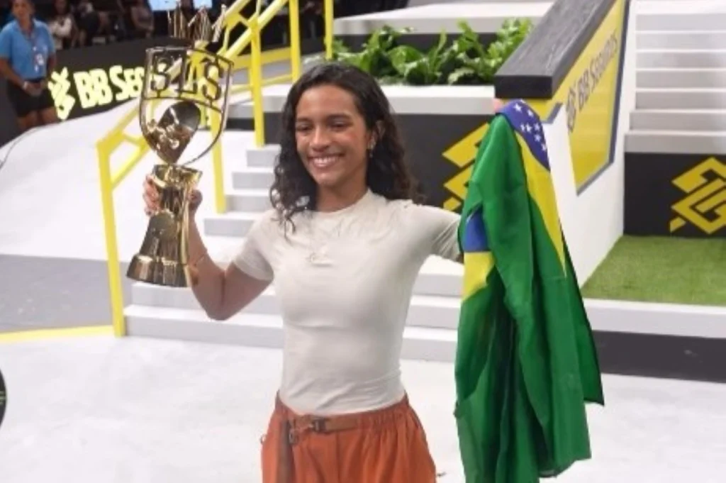 Rayssa Leal conquista o tetracampeonato do SLS Super Crown Rayssa Leal conquista o tetracampeonato do SLS Super Crown