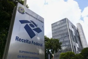 Receita Federal desmente imposto sobre Pix agora e alerta para multa falsa