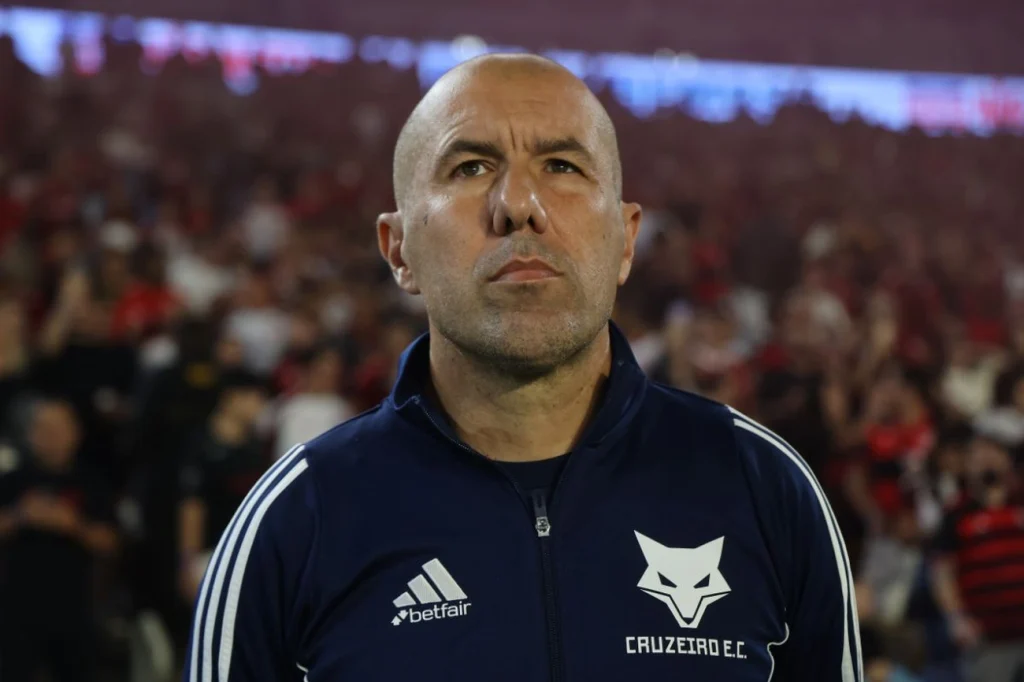 Treinador do Cruzeiro celebra Minas Gerais na Libertadores Treinador do Cruzeiro celebra Minas Gerais na Libertadores