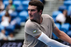 João Fonseca Sofre Derrota Inesperada no Australian Open