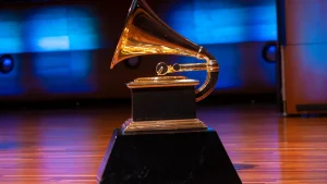 Grammy 2025 hoje surpresas até domingo com Trevor Noah e 25 artistas
