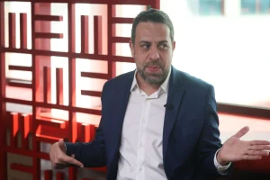 Boulos denuncia escolas cívico-militares de Tarcísio no STF hoje