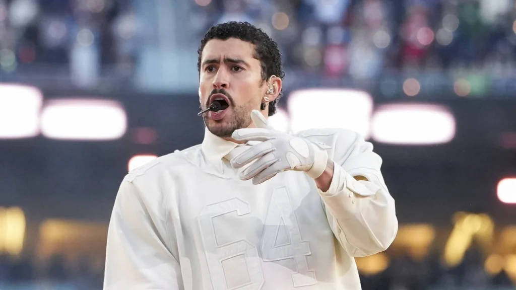 Bad Bunny ajuda a jovens vulneráveis em Porto Rico com arte e esporte