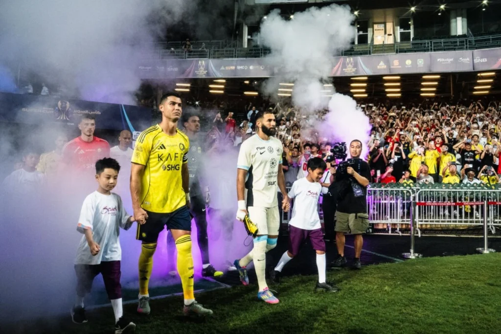 Crise no Reino Saudita: Cristiano Ronaldo e Benzema desafiam controlador com fuga de talentos Crise no Reino Saudita: Cristiano Ronaldo e Benzema desafiam controlador com fuga de talentos