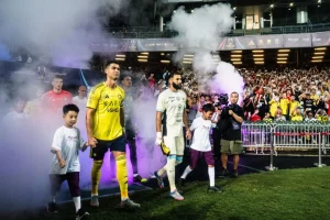 Crise no Reino Saudita: Cristiano Ronaldo e Benzema desafiam controlador com fuga de talentos