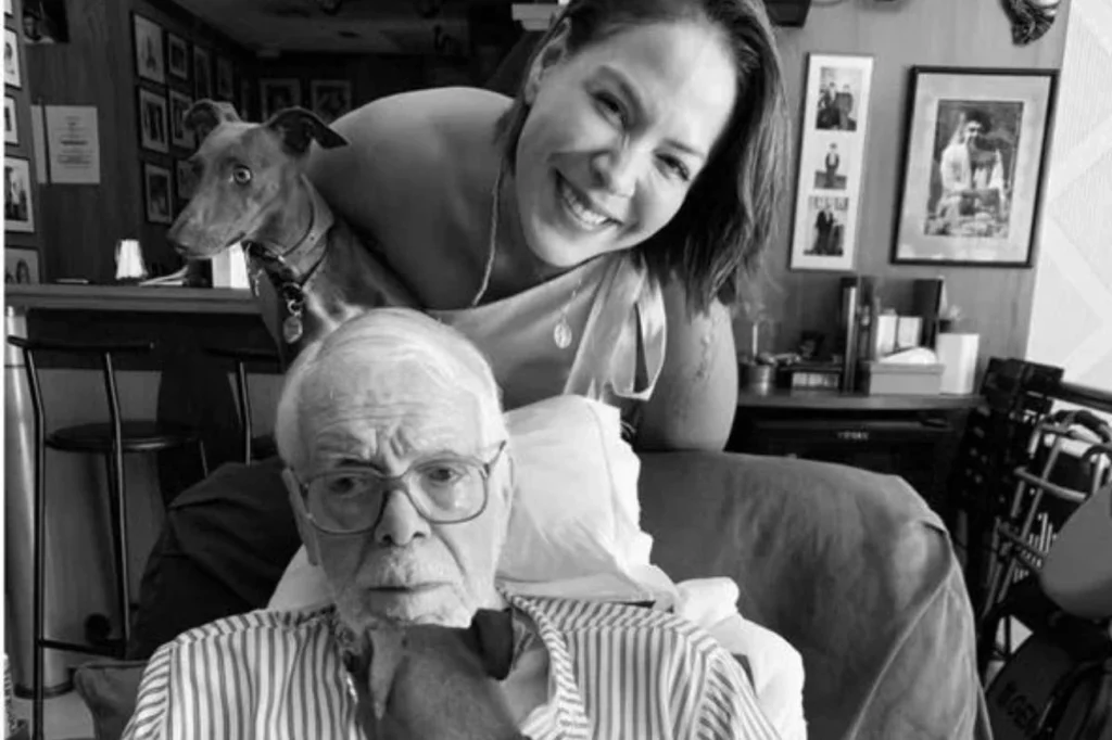 Filha de Manoel Carlos quebra silêncio sobre morte do pai hoje