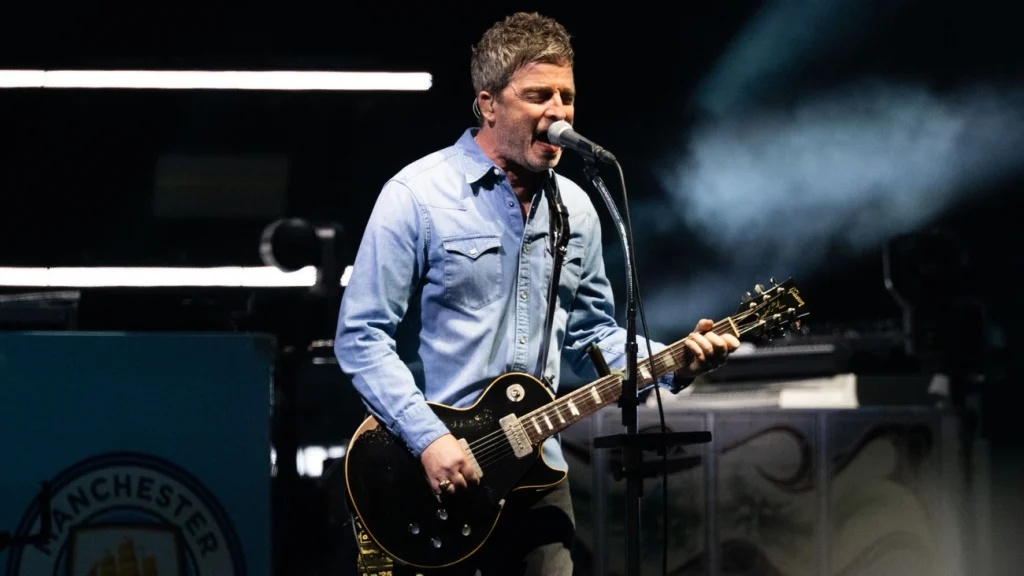 Noel Gallagher vence Compositor do Ano no BRIT Awards em solo, em Manchester