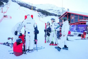 Hoje Lucas Pinheiro Braathen e Giovanni Ongaro conquistam ouro no slalom gigante