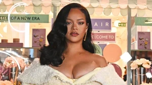 Rihanna ilesa após tiros contra sua casa em Los Angeles, suspeita detida hoje