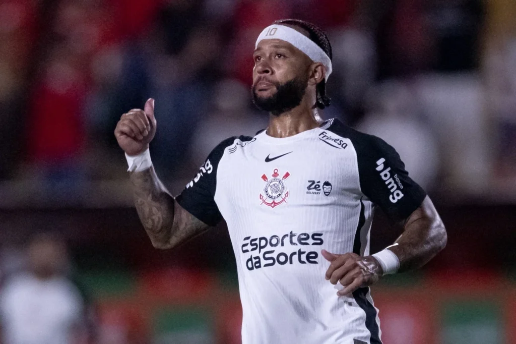 Memphis Depay no Corinthians: Novo Acordo em Alta Negociação