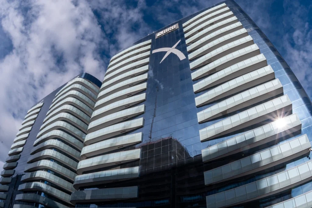 Desembargador suspende uso de bens do DF para salvar BRB agora