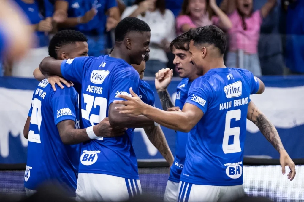 Cruzeiro x Universidad Católica hoje: como assistir e como a Raposa chega ao duelo em alta Cruzeiro x Universidad Católica hoje: como assistir e como a Raposa chega ao duelo em alta