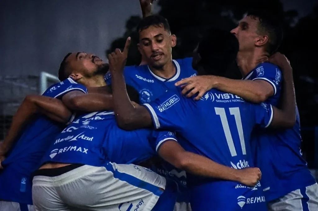 Vitória-ES goleia Porto-BA 3x0 agora na Série D ZeroUm