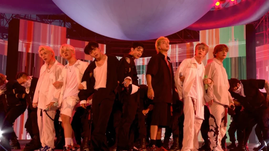 BTS Surpreende 50 mil Fãs no México com Discurso Emocionante Hoje