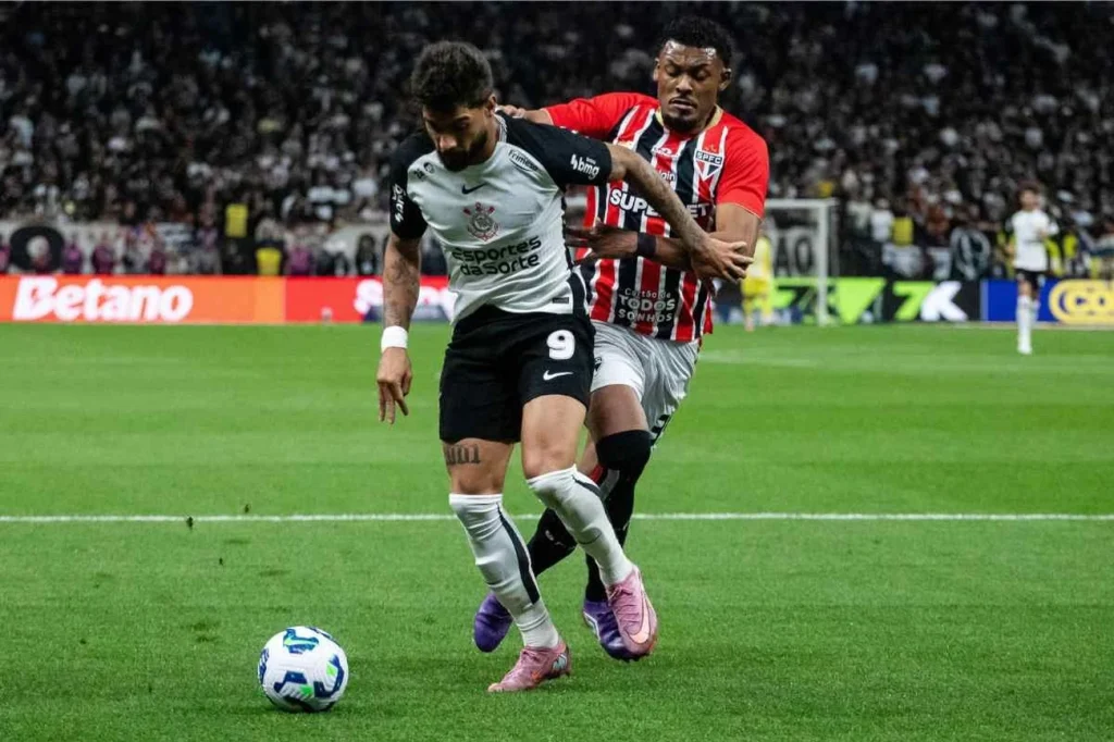Brasileirão hoje: 7 jogos fecham 15ª rodada com clássico Majestoso e surpresas